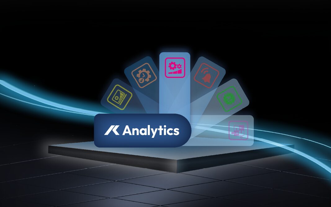 Eine digitale Plattform mit der Bezeichnung Analytics zeigt sechs bunte Symbole, die für verschiedene Analysetools stehen, alle vor einem dunklen, futuristischen Hintergrund mit blauem Lichtstreifen.