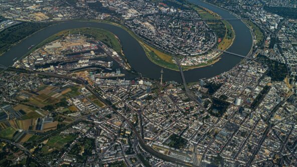 Aerial photo of Düsseldorf, Germany where Rhine River flows | pc Dominik Luckmann
